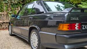 Imagen 39/69 de Mercedes-Benz 190 E 2.3-16 (1985)