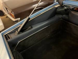 Bild 17/25 von Lamborghini Espada 400 GT (1972)