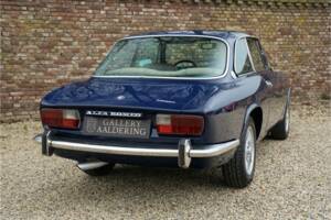Bild 45/50 von Alfa Romeo 2000 GTV (1974)
