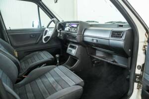 Immagine 12/46 di Volkswagen Jetta II 1.8 (1985)