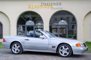 Image 10/34 of Mercedes-Benz 300 SL (1991)