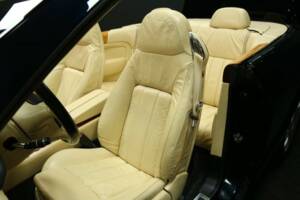 Image 13/49 de Bentley Azure (2006)