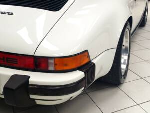 Bild 20/77 von Porsche 911 Carrera 3.2 (1984)