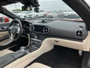 Afbeelding 39/70 van Mercedes-Benz SL 63 AMG (2012)