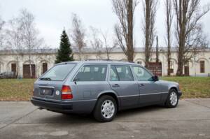 Bild 7/32 von Mercedes-Benz 280 TE (1993)