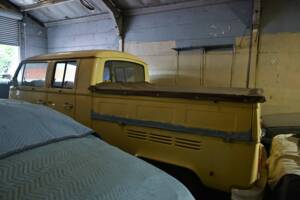 Image 13/23 of Volkswagen T2b Pickup Double Cabin (1978)