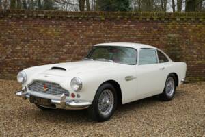 Immagine 1/50 di Aston Martin DB 4 (1961)