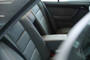 Bild 29/50 von Mercedes-Benz 500 E (1993)