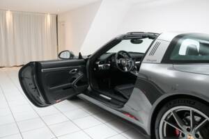 Image 4/20 of Porsche 911 Targa 4S (2016)