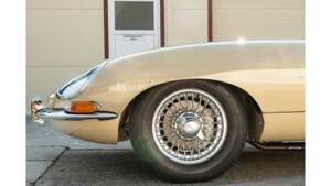 Bild 25/102 von Jaguar E-Type 4.2 (1966)