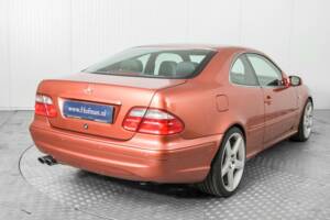 Image 26/50 of Mercedes-Benz CLK 430 (1999)