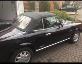 Image 3/14 of FIAT 124 Pininfarina Spidereuropa (1985)
