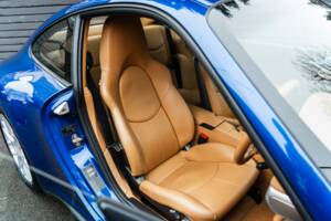 Bild 35/51 von Porsche 911 Carrera 4 GTS (2011)