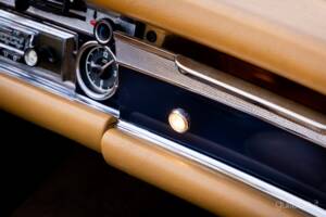 Image 63/79 de Mercedes-Benz 280 SL (1969)