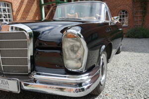 Imagen 17/23 de Mercedes-Benz 280 SE (1968)
