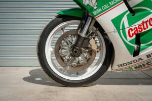 Imagen 41/50 de Honda VFR 750R RC 30 (1991)