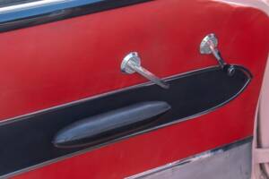 Image 17/50 of Vauxhall Cresta (1958)