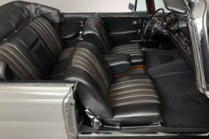 Image 32/45 of Mercedes-Benz 250 SE (1967)