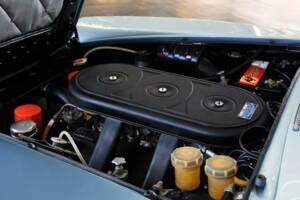 Image 46/50 of Ferrari 330 GT 2+2 (1964)