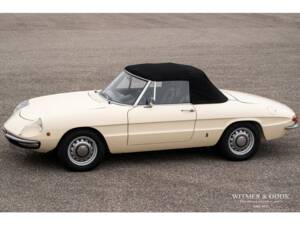 Image 1/24 de Alfa Romeo 1300 Spider Junior (1969)