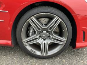 Afbeelding 12/70 van Mercedes-Benz SL 63 AMG (2012)