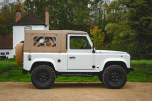 Image 4/50 of Land Rover Defender 90 (1997)