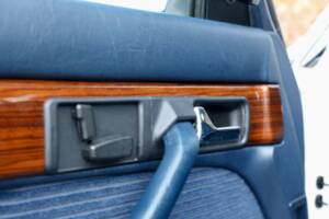 Bild 34/50 von Mercedes-Benz 380 SEL (1983)