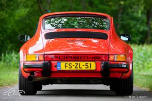 Image 62/63 of Porsche 911 Carrera 3.2 (1986)