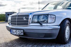 Image 23/175 of Mercedes-Benz 420 SE (1986)