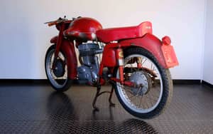 Image 49/83 of MV Agusta 175 CS Sport Disco Volante (1955)