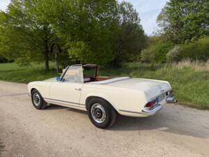 Image 4/5 of Mercedes-Benz 230 SL (1964)