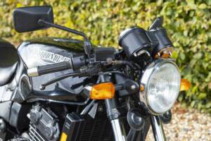 Immagine 11/40 di Triumph Speed Triple (1999)