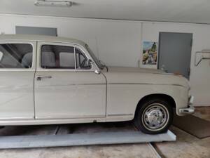 Bild 4/12 von Mercedes-Benz 220 S (1959)