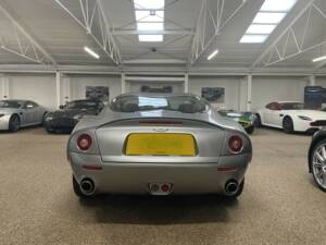 Imagen 7/12 de Aston Martin DB 7 Zagato (2004)