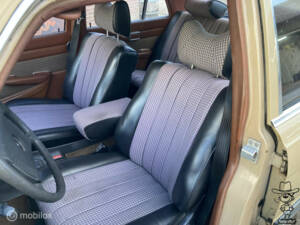 Image 8/31 of Mercedes-Benz 280 S (1975)