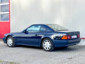 Image 2/19 of Mercedes-Benz SL 500 (1993)