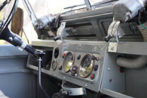 Bild 68/79 von Land Rover 88 (1963)