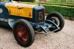 Image 3/25 of Pontiac Economy Eight Special (1933)