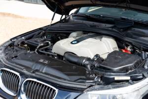 Imagen 10/65 de BMW 545i Touring (2005)