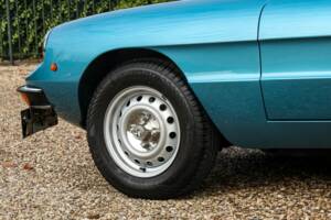 Image 34/50 of Alfa Romeo 2000 Spider Veloce (1981)