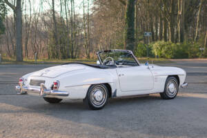 Image 12/42 of Mercedes-Benz 190 SL (1961)