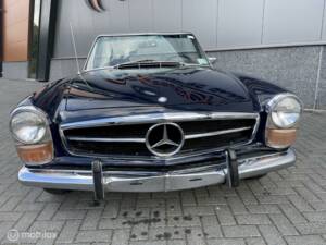 Imagen 2/8 de Mercedes-Benz 280 SL (1970)