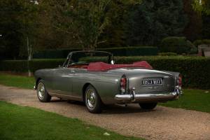 Image 10/50 of Bentley S 3 Continental (1962)