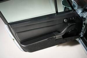 Image 19/36 de Porsche 911 Carrera (1995)
