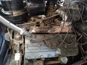 Image 41/50 of Cadillac 61 Sedan (1941)