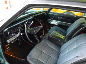 Image 8/15 of Oldsmobile Toronado (1967)