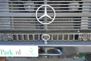 Image 44/50 of Mercedes-Benz 200 GE (SWB) (1987)