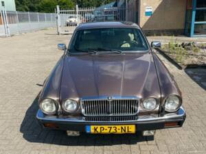 Bild 3/8 von Jaguar Sovereign H.E. V12 (1984)