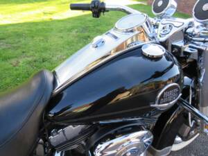 Image 15/43 of Harley-Davidson FLHR Road King (2009)