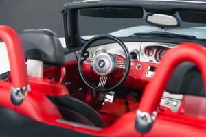 Image 36/41 of BMW Z8 (2002)